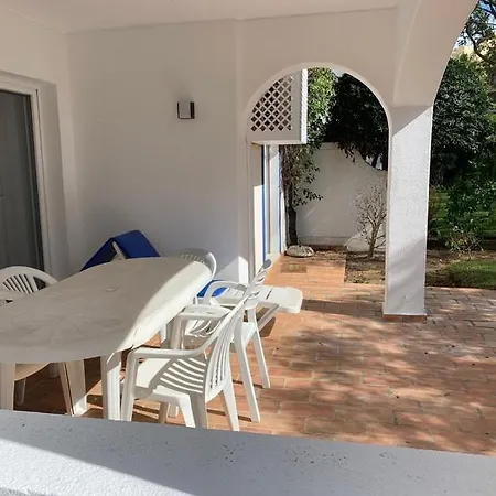 Vale Do Garrao Sleeps 4 Air Con T607811 *